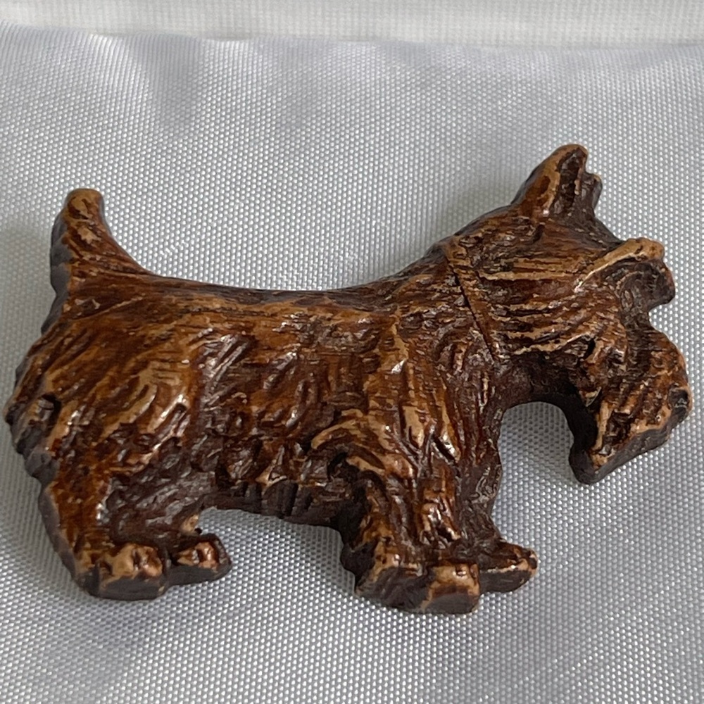 Rare Antique Hand Carved & Painted Wood Right Facing Scottish Terrier Dog Brooch